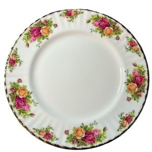 DINNER PLATE OLD COUNTRY ROSES 1962 ROYAL ALBERT BONE CHINA ENGLAND VINTAGE